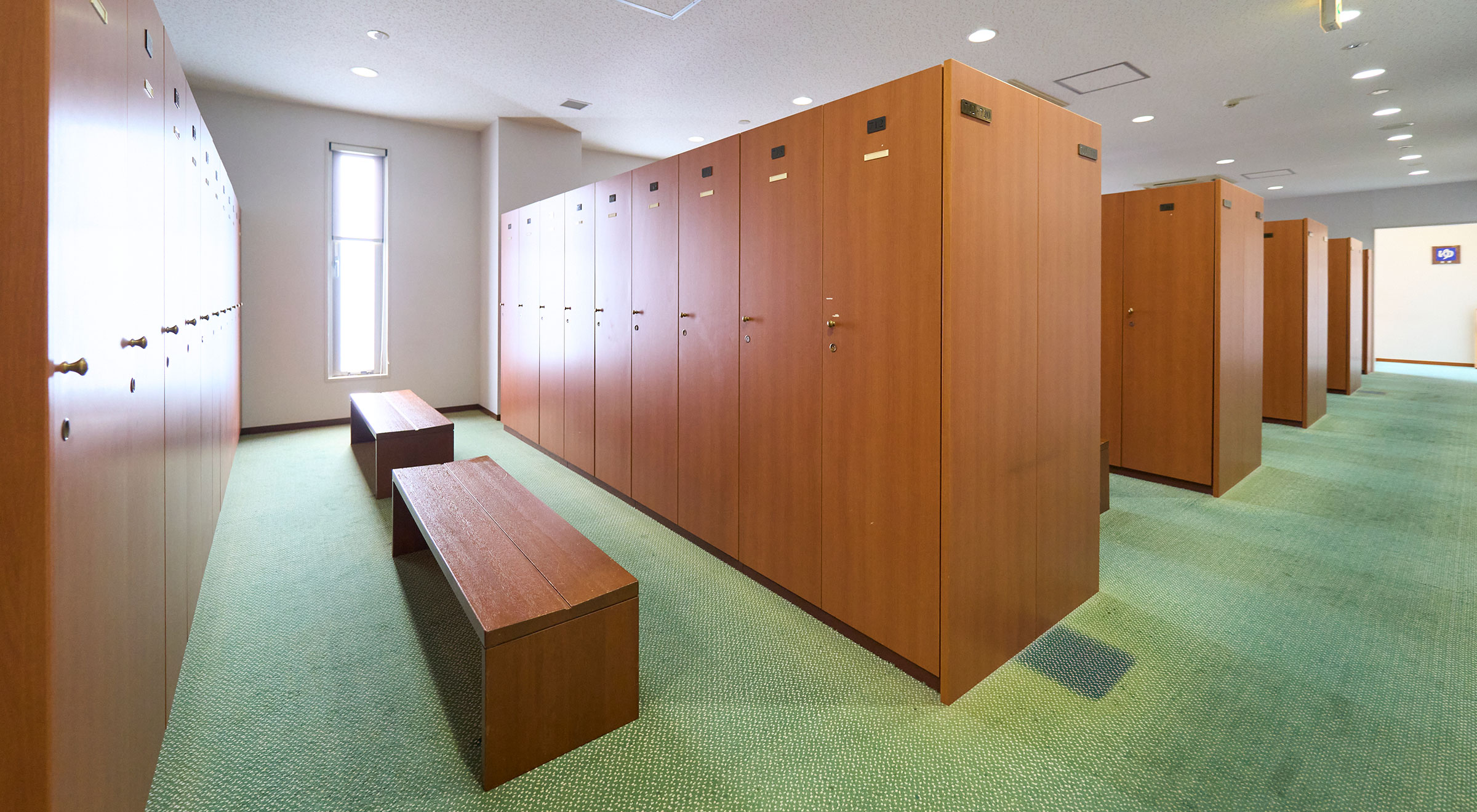 ロッカールーム