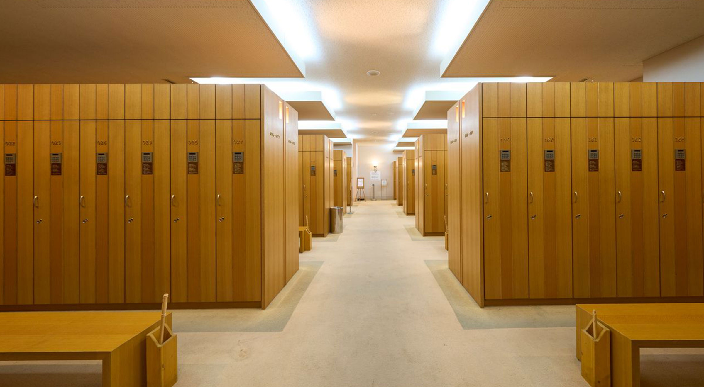 ロッカールーム